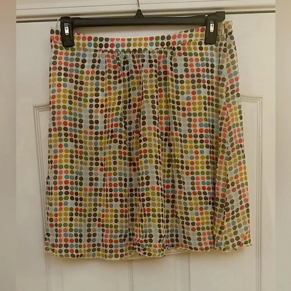NWOT-Women’s Trina Turk Silk Patterned Skirt. Size 8.